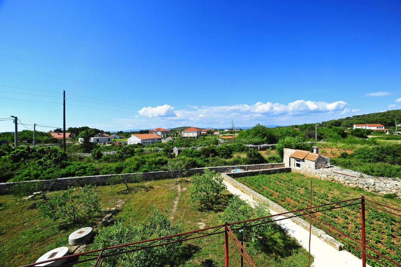 Apartments With A Parking Space Gornje Selo, Solta - 15545 Grohote Exterior foto